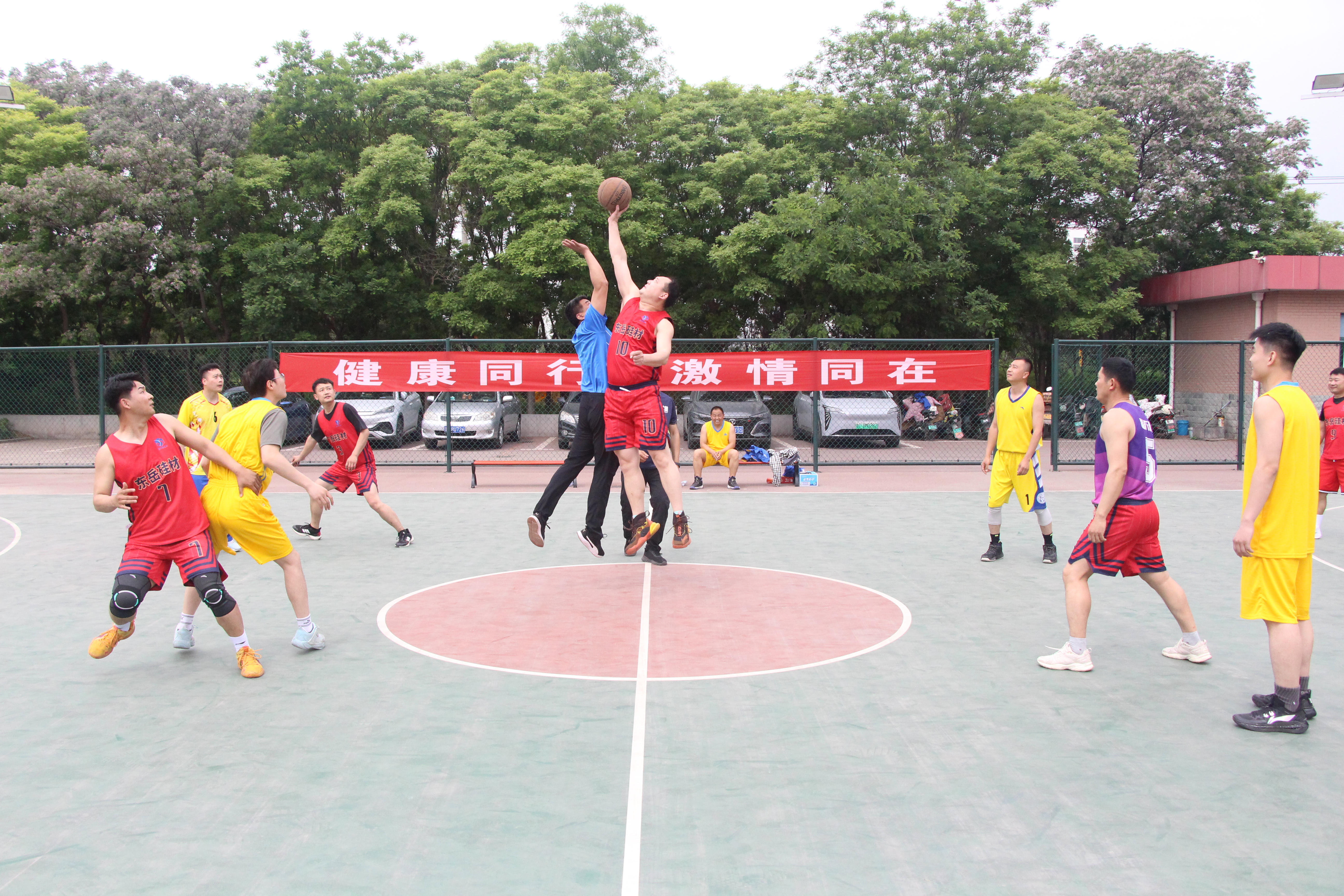 躍動(dòng)你我，活力東岳！東岳2025春季職工運(yùn)動(dòng)會(huì)拼搏精神閃耀
